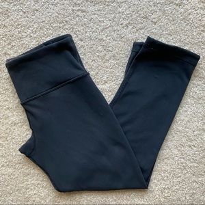 lululemon | Cropped Low Rise Black Leggings